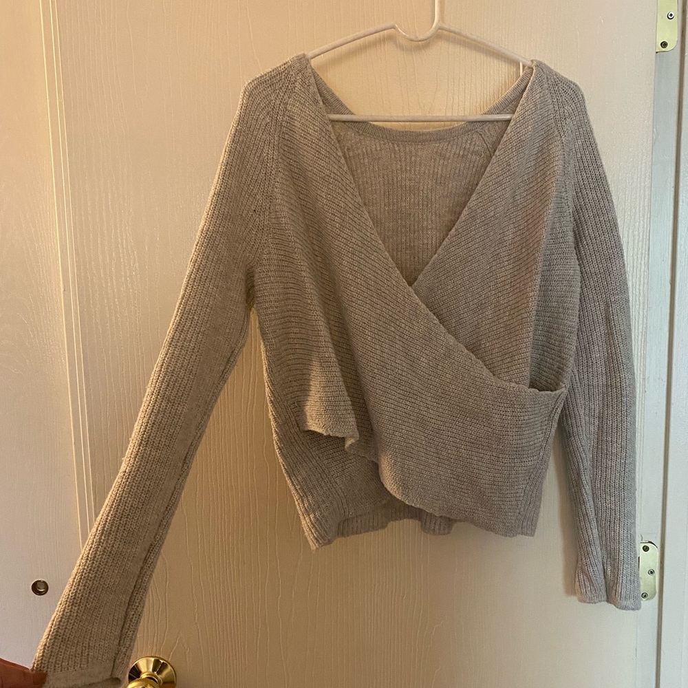 Soft Gray crossbody sweater, S, aerie